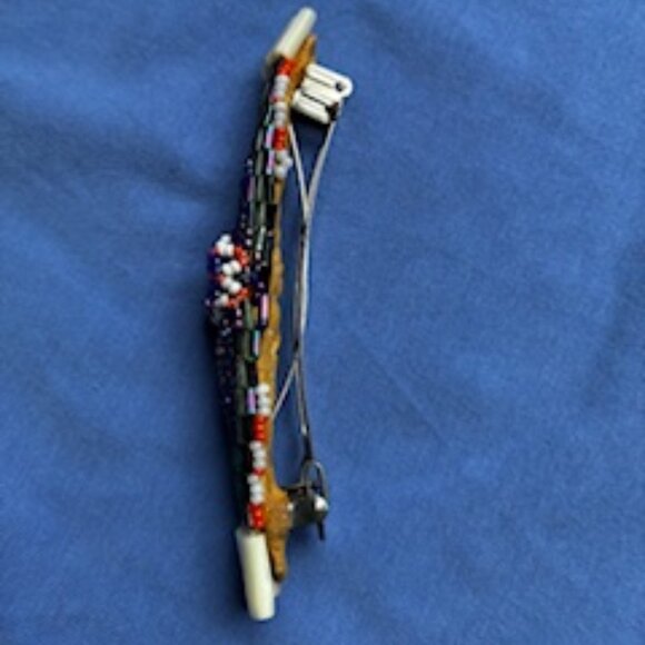 Vintage Hand Beaded Barrette with silver clip - Picture 4 of 7